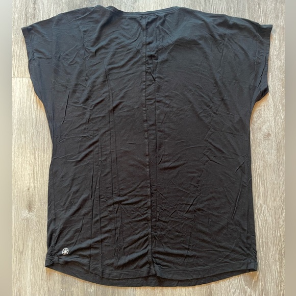 Yoga Pilates Activewear Size XL Short Sleeve Black Hamsa Print Namaste Tee - Picture 4 of 4